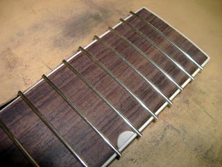 アコースティック、オールド0フレットギター…値下げ！ DSC_0039.jpg